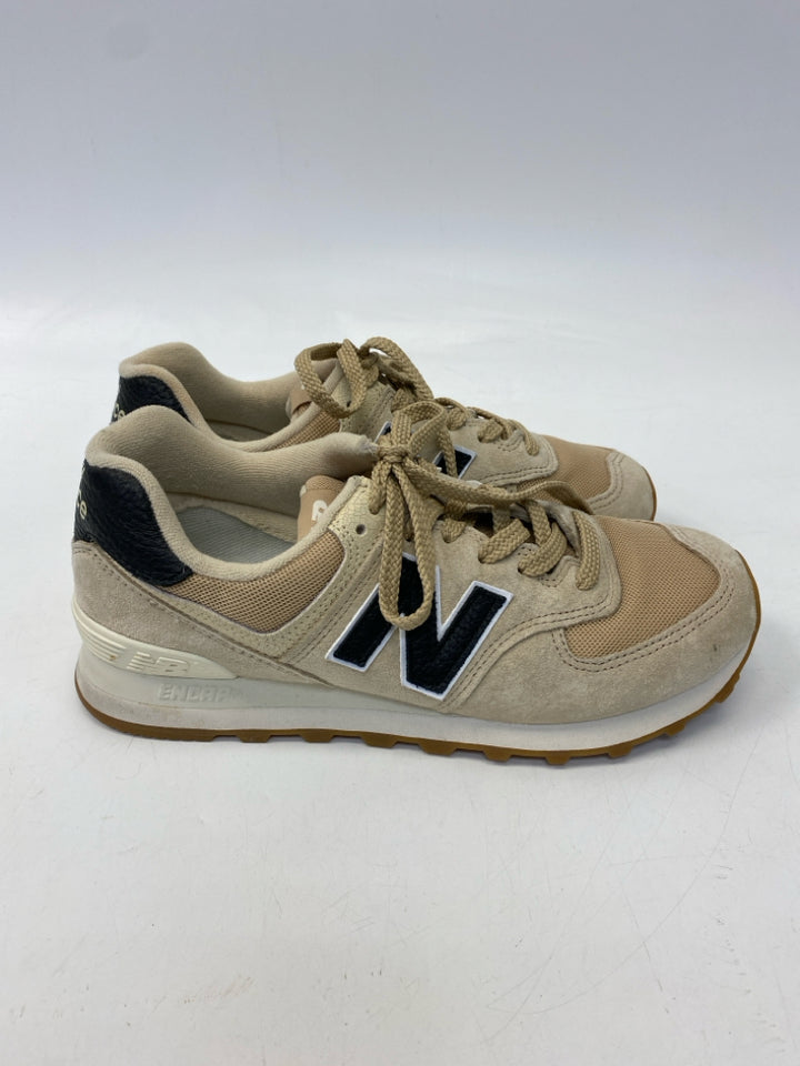 New Balance  Size 8 Cream/Tan Lace-up Sneakers