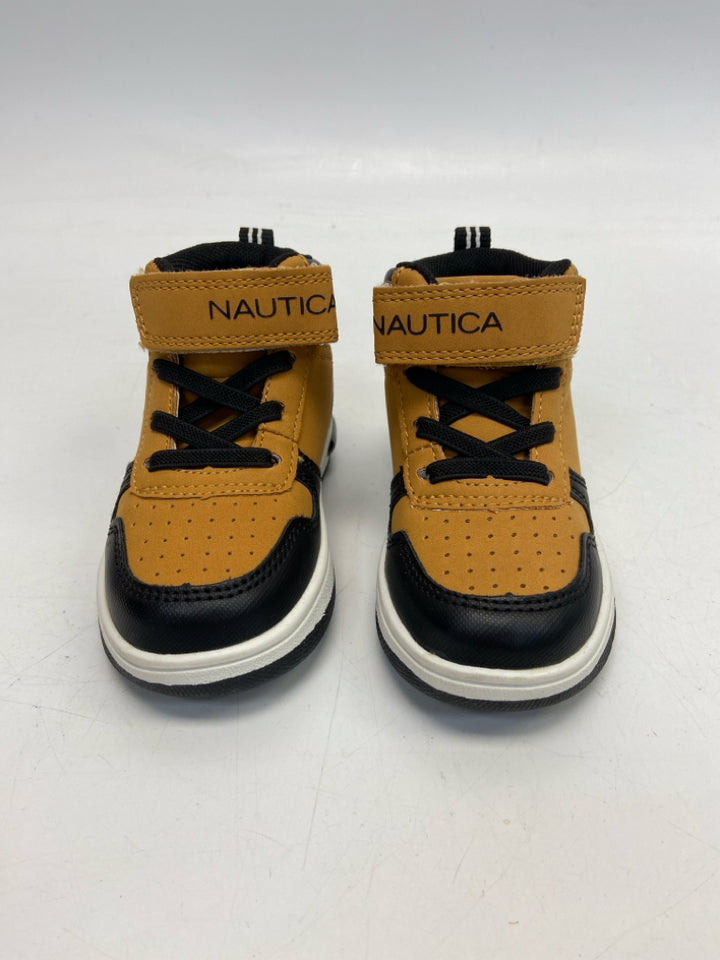 Nautica SIZE 6 Tan Black Boy&