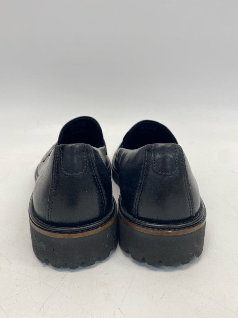 NWOT Ecco EU Shoe Size 38 Black Flats