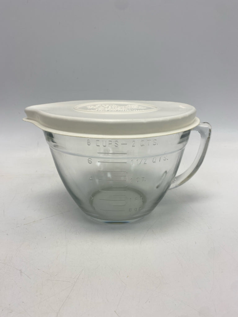 Pampered Chef Clear White Glass Bowl(s)