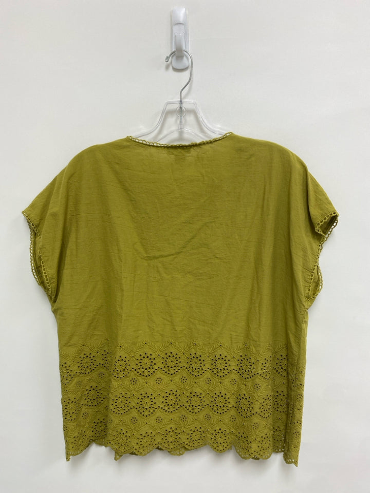 Sundance Size M Green Eyelet Ladies Top