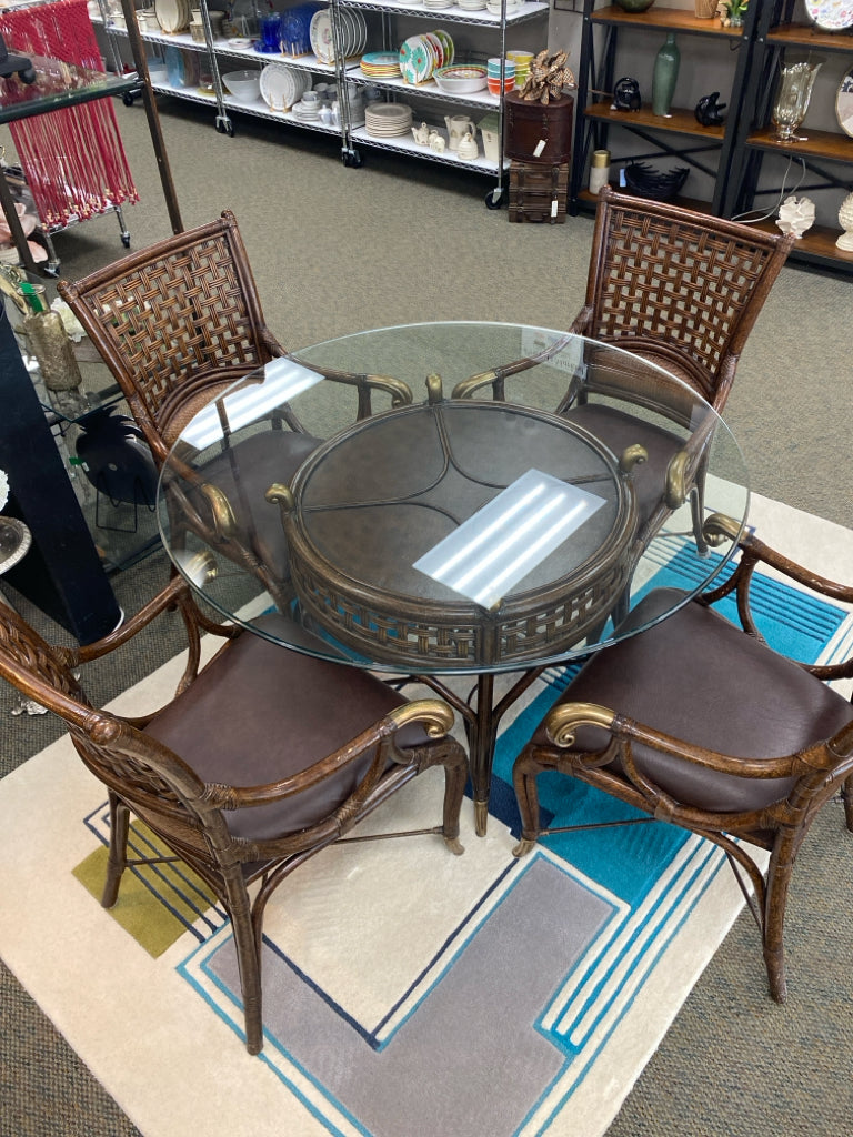 Brown/Clear Table
