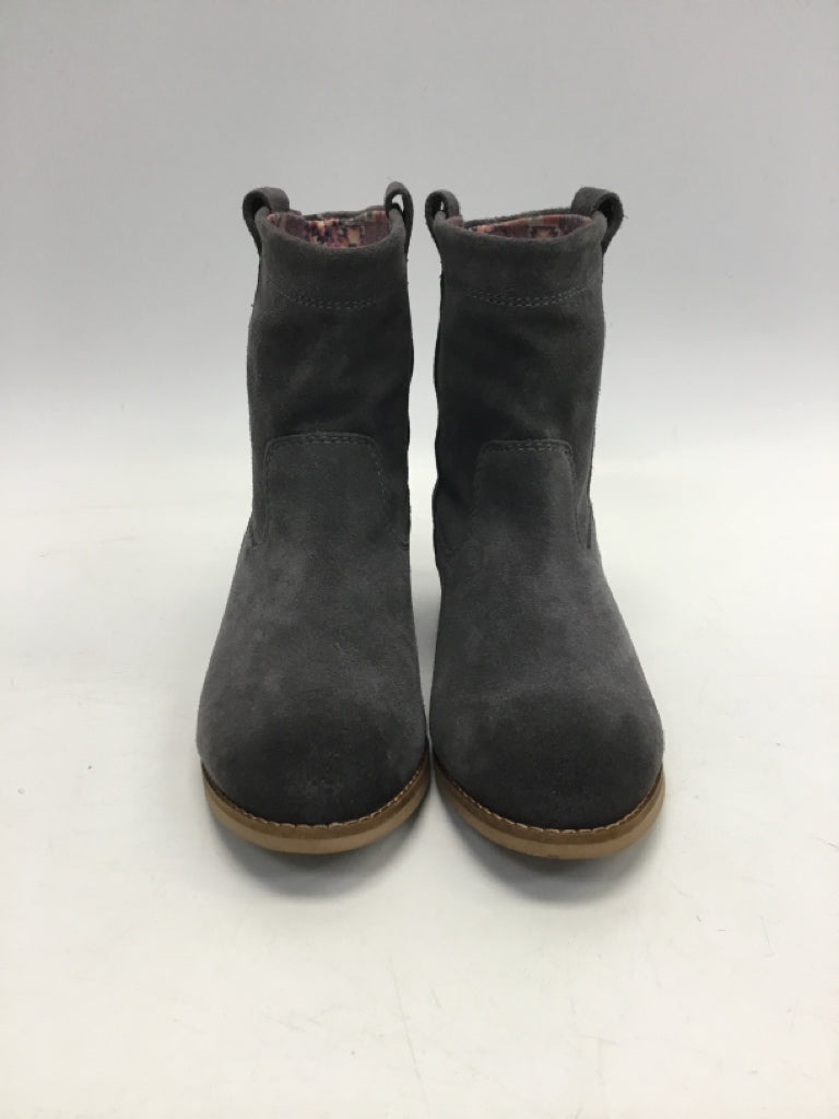 Toms US Shoe Size 6.5 Gray Boots