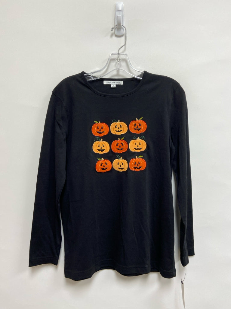 NWT Size M Black Pumpkin Ladies Top