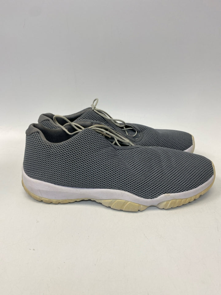 Nike Size 14 Gray Lace-Up Fabric Men&