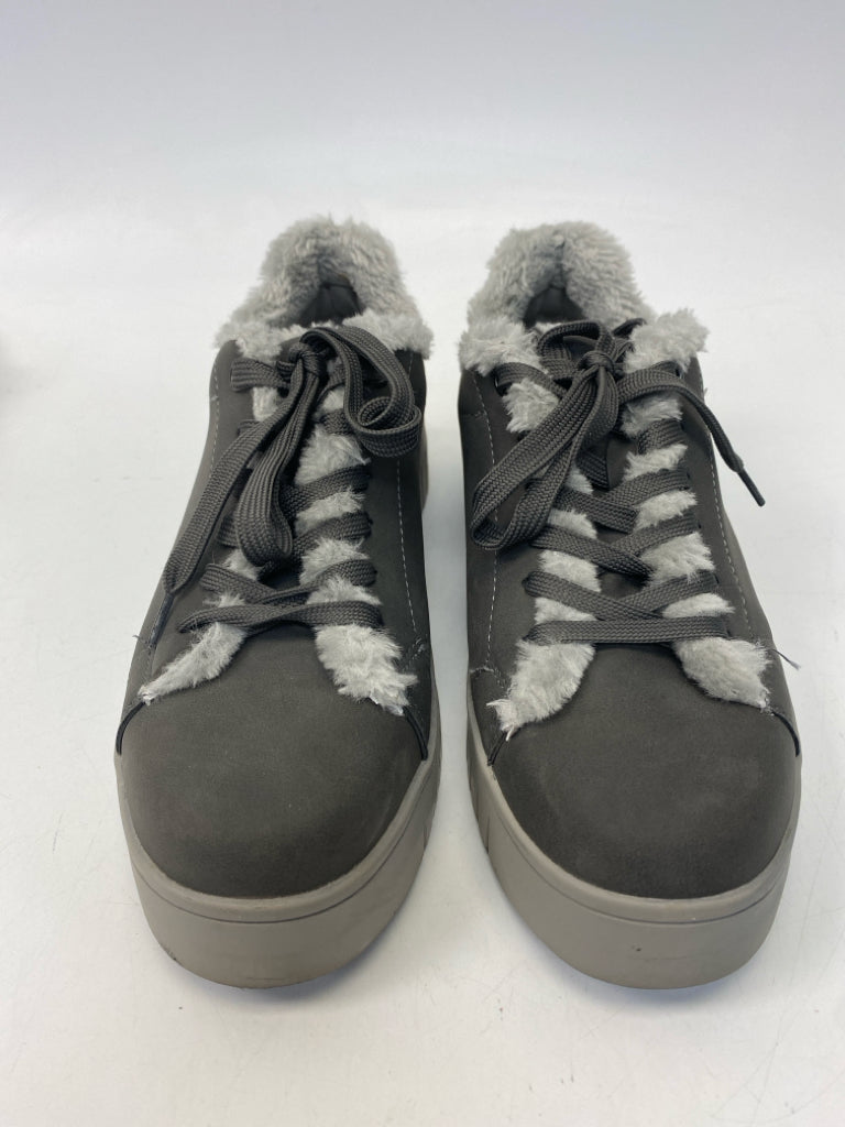 Serra  Size 8 Gray Lace-up Sneakers