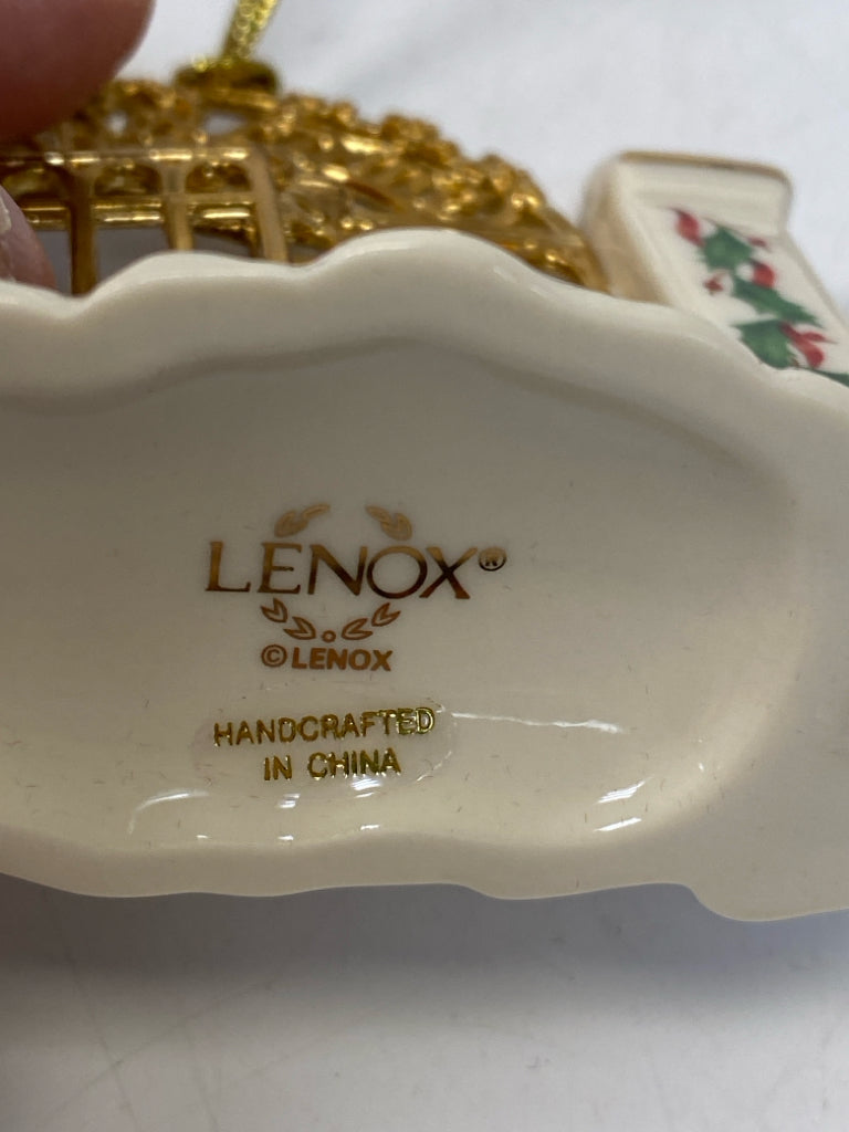 Lenox Ornament New Home Gates 2005