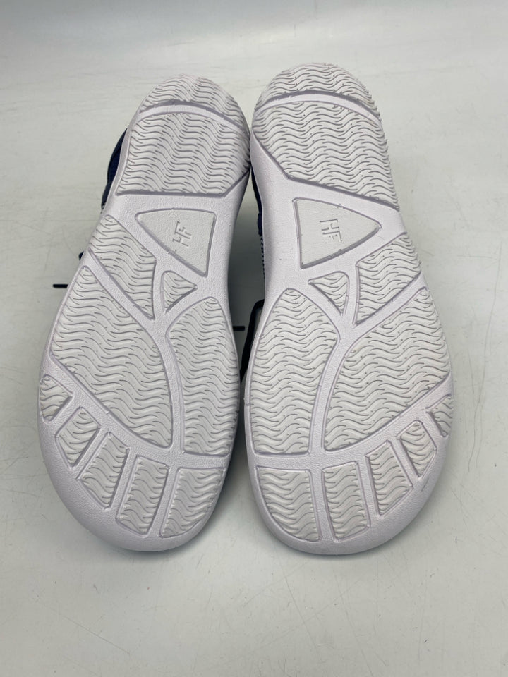 NWT Hike Footwear US Shoe Size 8 Navy Lace-up Sneakers