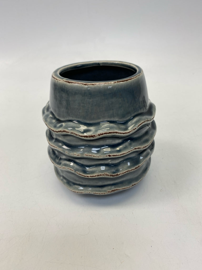 Blue Ruffles Vase