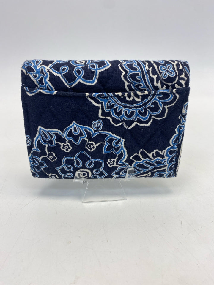 Vera Bradley Navy Blue/Wht Paisley Fabric Wallet