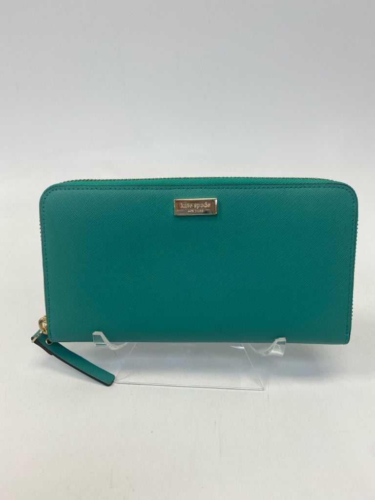 NWOT Kate Spade Green Wallet