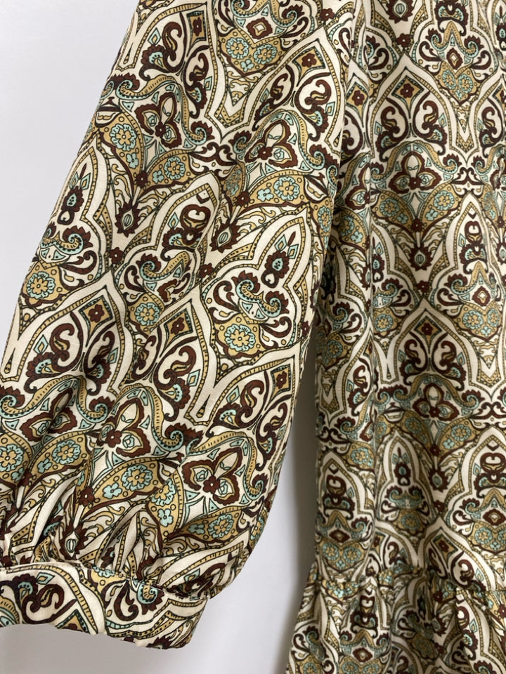 TUCKERNUCK Size M Cream/Gold Aqua/Brown Mock Neck Damask Ladies Dress