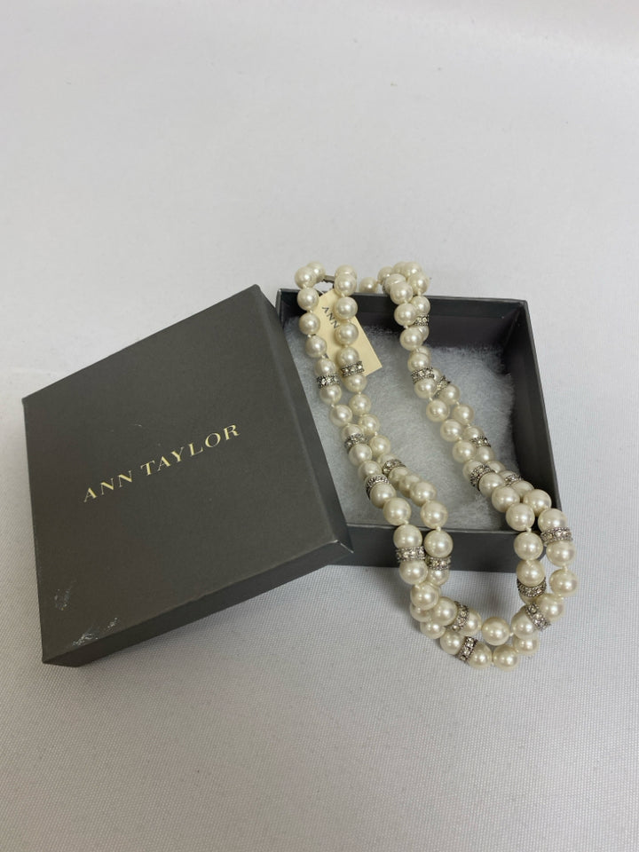 NWT Ann Taylor Pearl Color Clear Jeweled Necklace