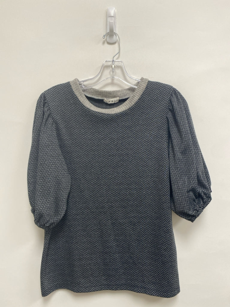 THML Size M Gray Black Herringbone Ladies Top