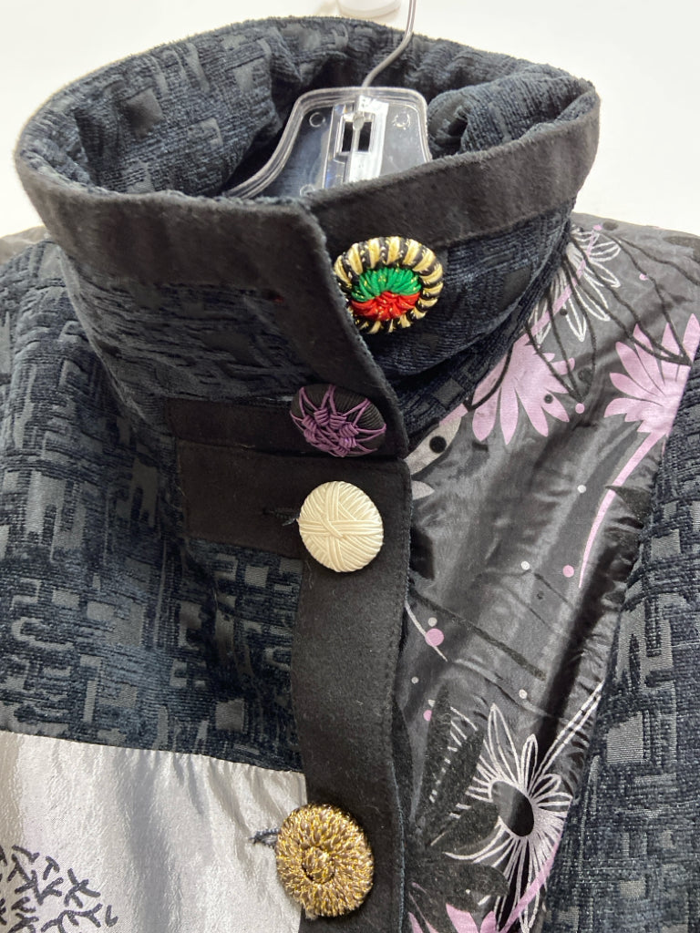 Size M Silver/Black Lavender Whimsical Button Up Ladies Jacket
