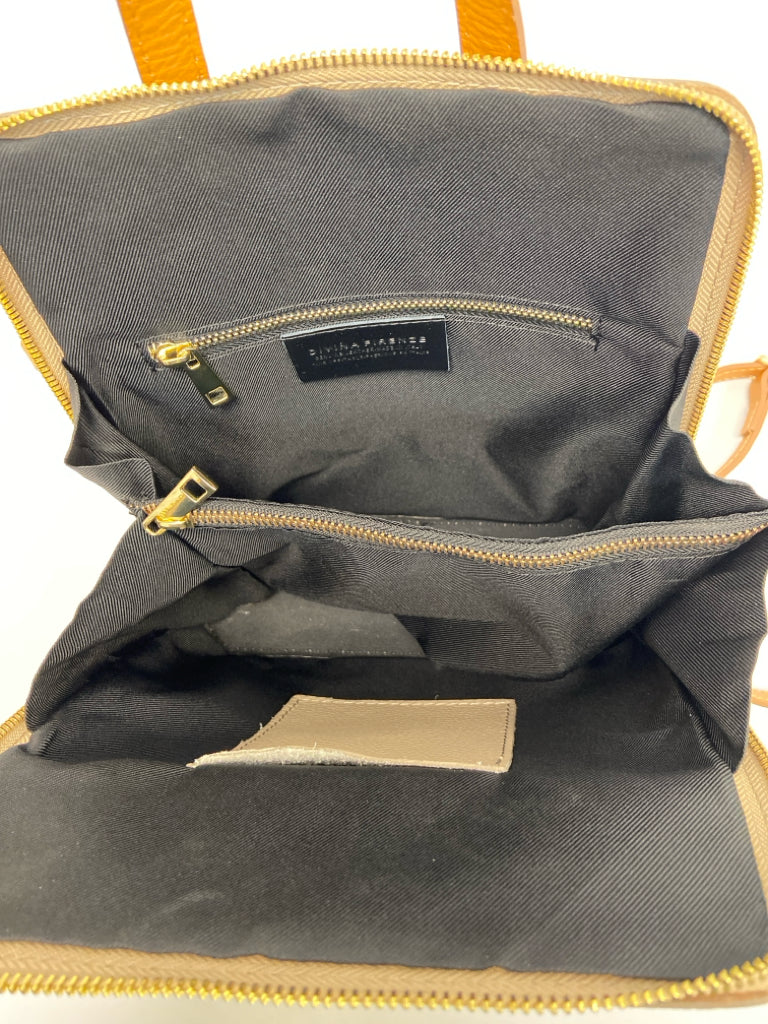 NWT Divina Firenze Brown Honey Crossbody