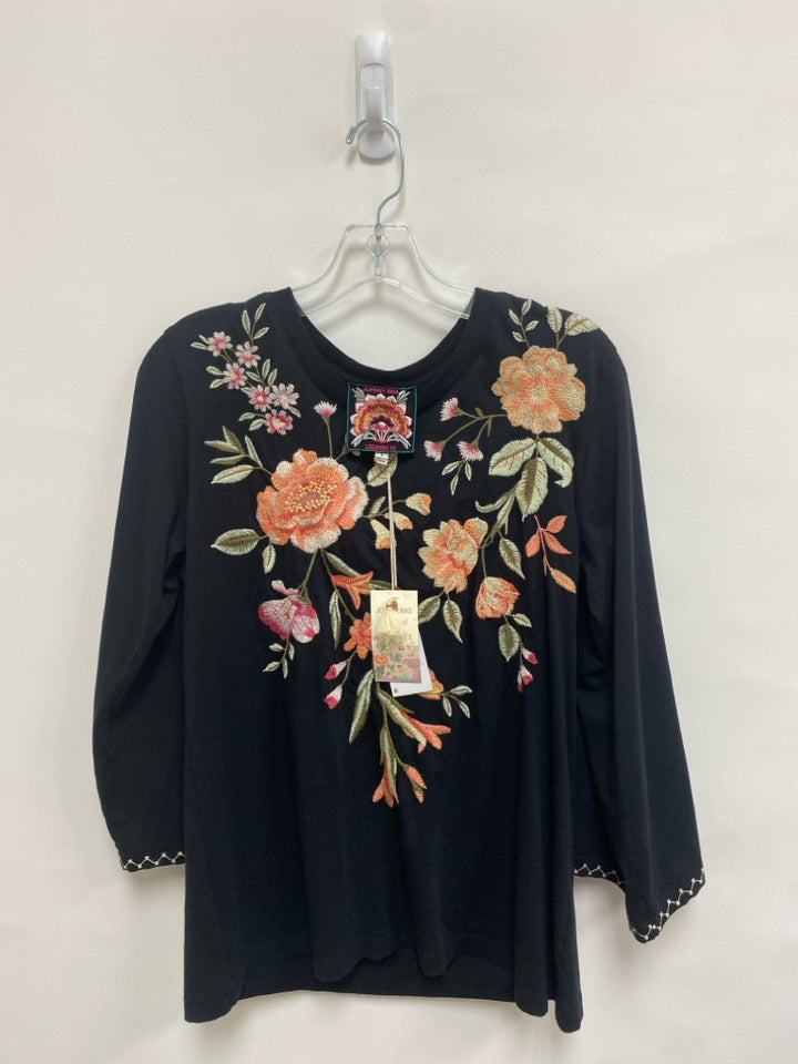 NWT JOHNNY WAS Size S Black Coral/Green Embroidered Ladies Top