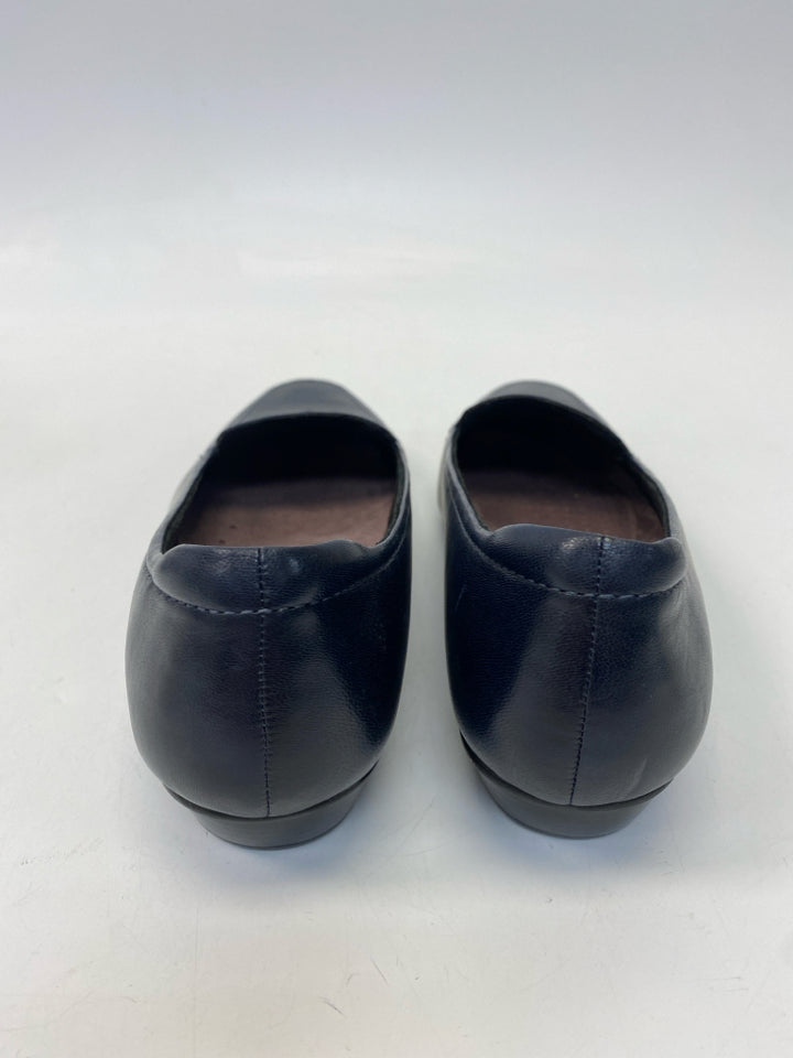 NWOT Clarks  Size 9.5 Navy Flats