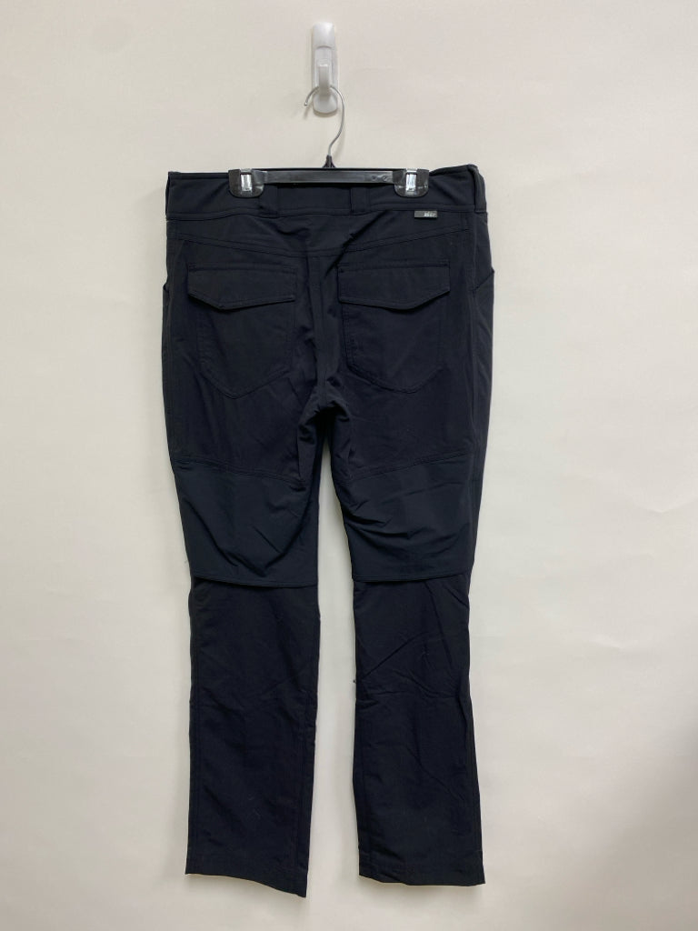 NWT REI Size 8 Black Ladies Pants