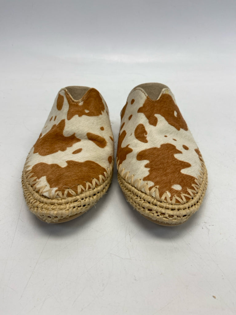 Anthropologie  Size 7 Brown/Cream Animal Print Cowhide Mules