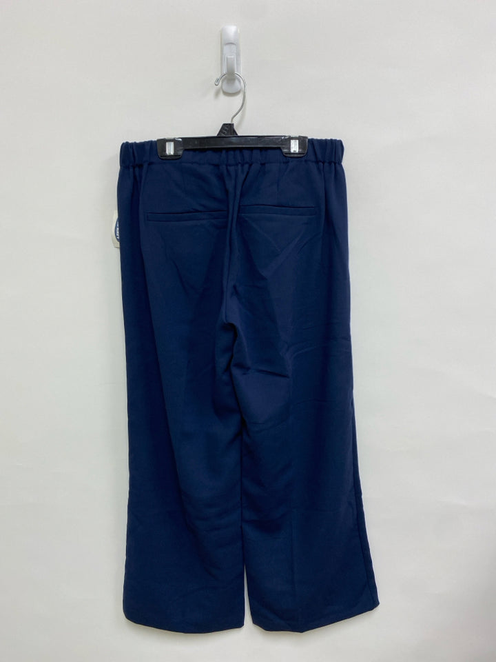 NWT Old Navy Size 2 Navy Pull-on Ladies Pants