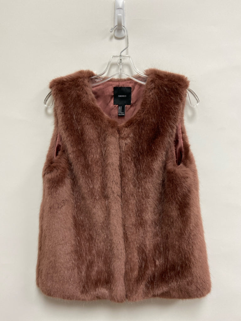 Forever 21 Size M Dusty Mauve Faux Fur Ladies Vest