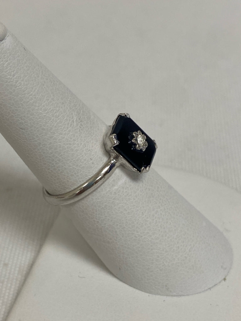 Black Silver Rectangle(s) Ring