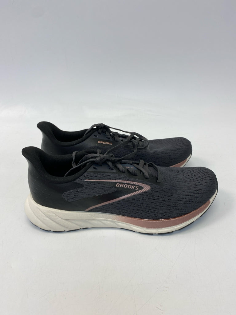 Brooks  Size 8 Charcoal Lace-up Sneakers