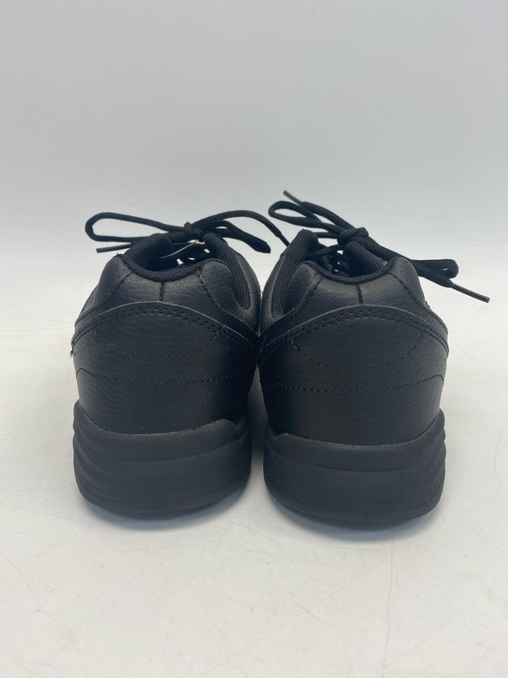 NWT Size 8.5W Black Lace-Up Men&