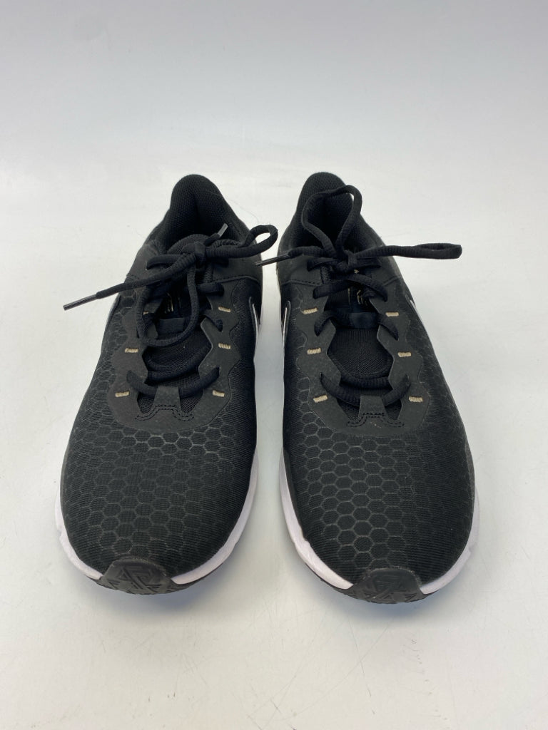 Nike  Size 10.5 Black Lace-up Sneakers