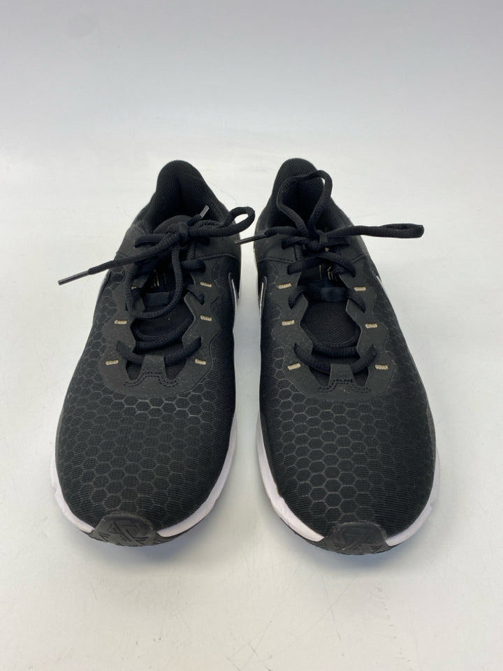 Nike  Size 10.5 Black Lace-up Sneakers