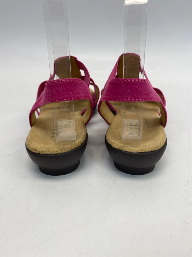 NWOT  Size 6 Magenta Rhinestone(s) Sandals