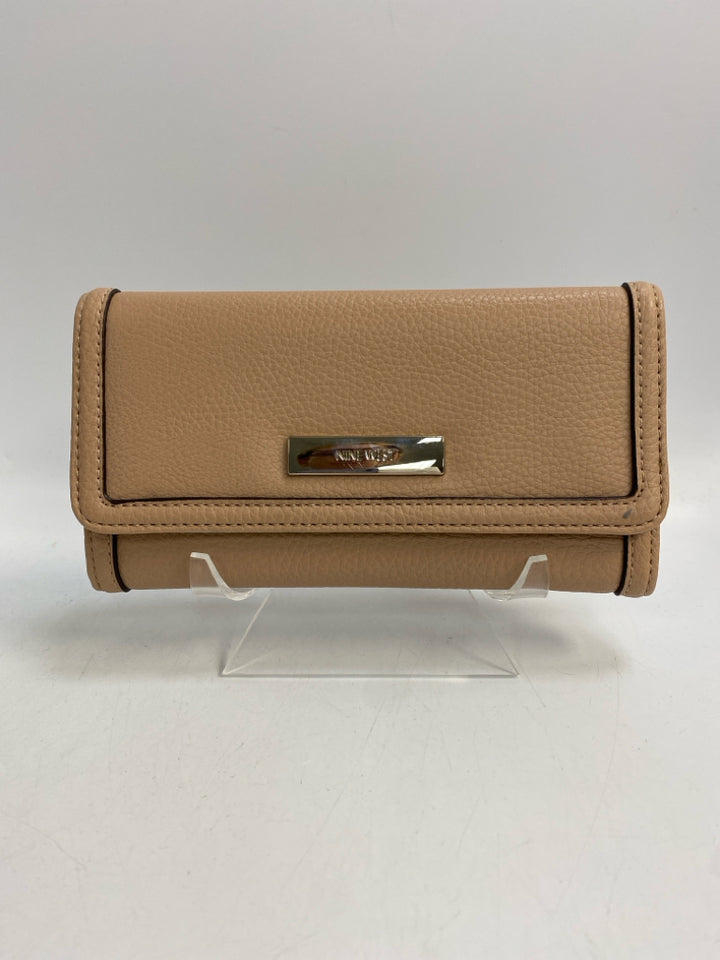 Nine West Beige Wallet