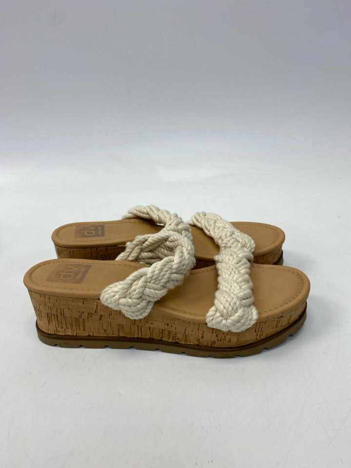 Dolce Vita  Size 7.5 Cream Braided Sandals