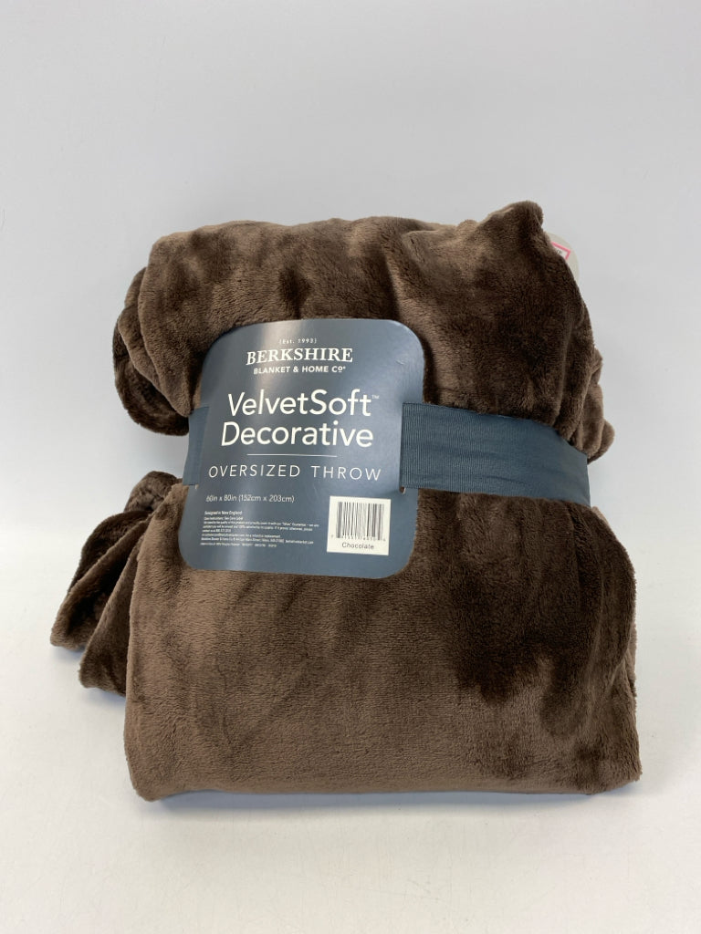 NEW Dark Brown Blanket