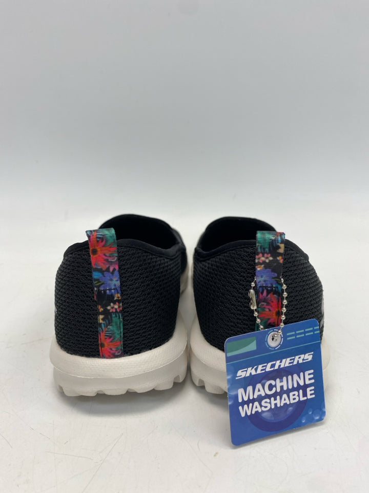 NWT Skechers  Size 8.5 Black Knit Sneakers