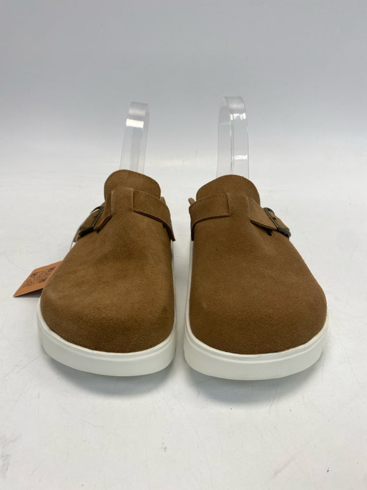 NWT Project Cloud US Shoe Size 9 Camel Clogs
