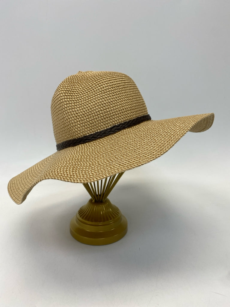 Natural Hat Pin