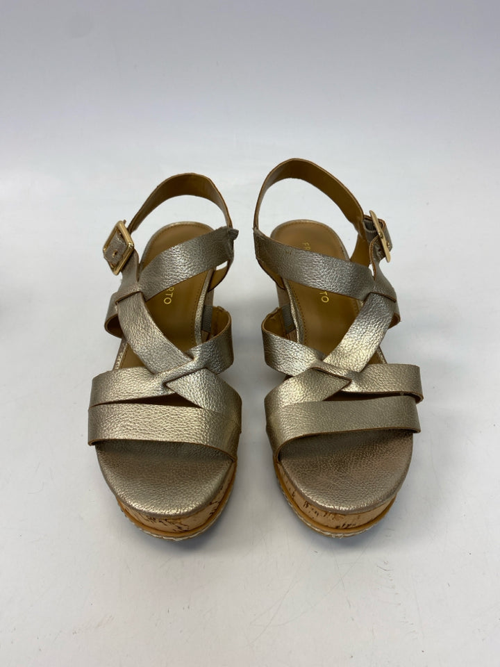 Franco Sarto  Size 7 Gold Crisscross Metallic Sandals
