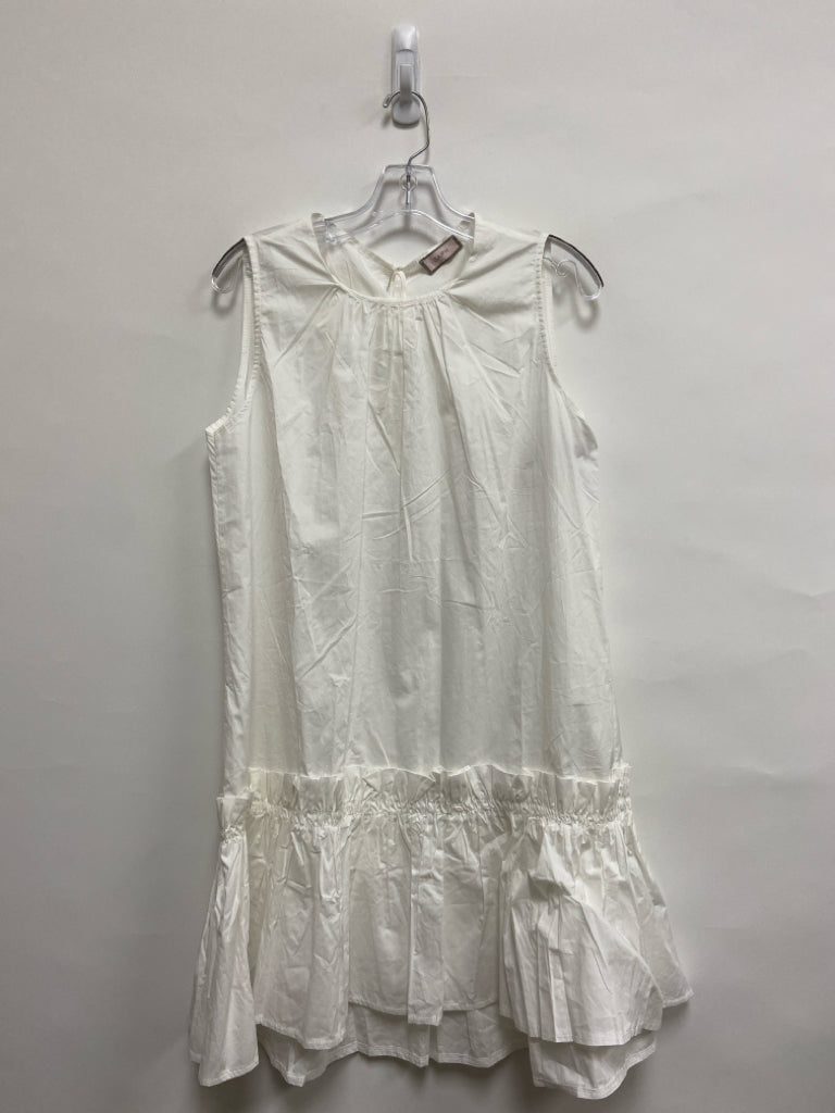 Size L White Sleeveless Ladies Dress