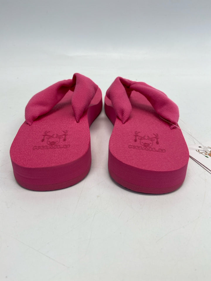 NWT  Size 7.5 Hot Pink Sandals