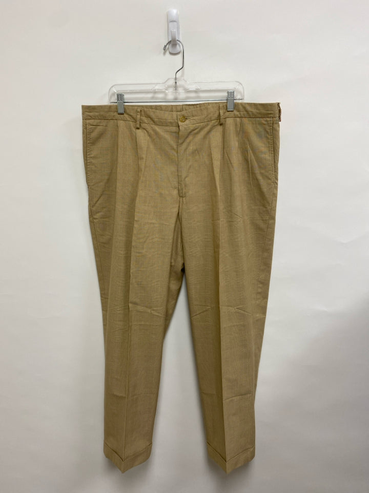 Size 40 Khaki Men&