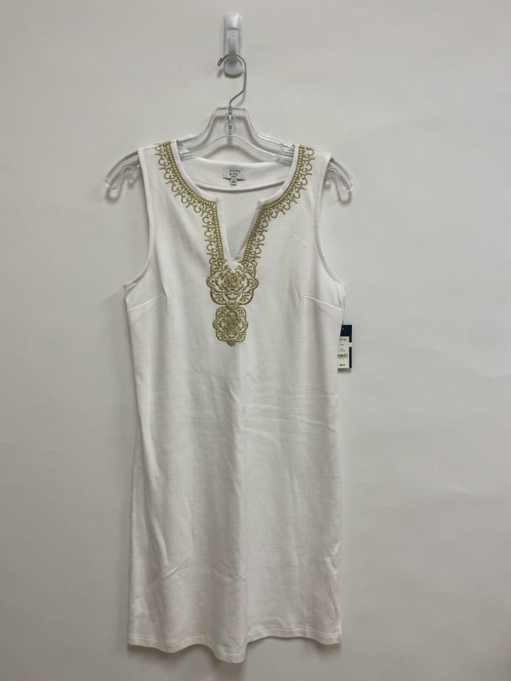 NWT Crown &amp; Ivy Size SP White Gold Embroidered Sleeveless Petite Dress
