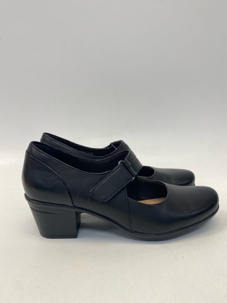 NWOT Clarks US Shoe Size 8 Black Heels