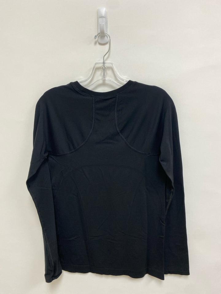 Athleta Size M Black Athletic Top