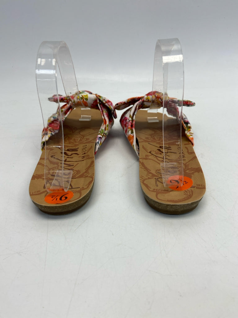 Blowfish  Size 9.5 Multi-Color Flower(s) Sandals