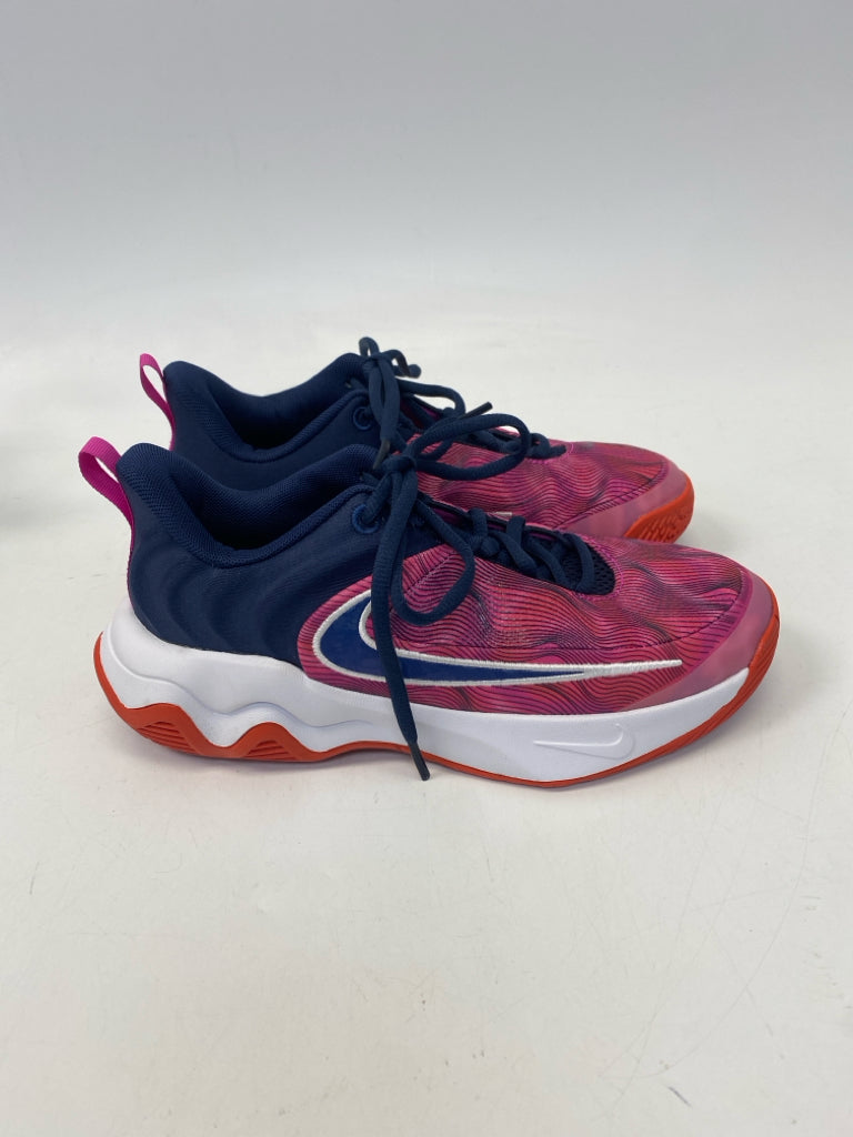 NWOT Nike SIZE 4.5 Fuchsia Navy Lace-Up Girl&
