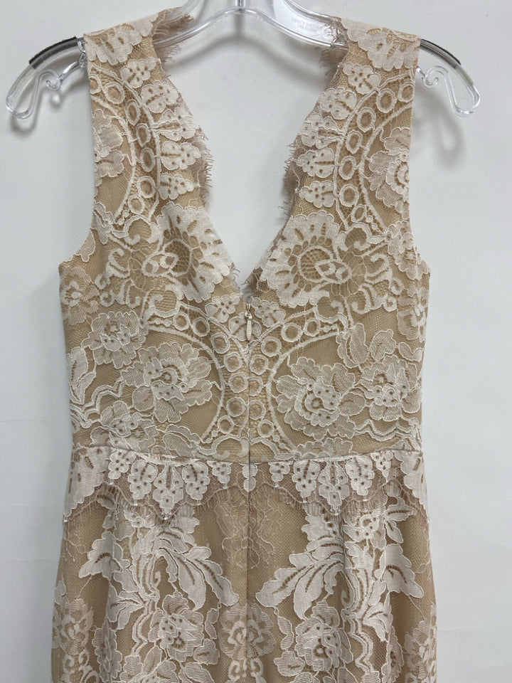 NWT Size 4 Cream Tan Lace Sleeveless Ladies Formal Dress