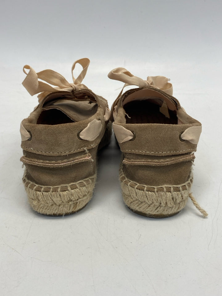 EU Shoe Size 36 US Shoe Size Taupe Flats
