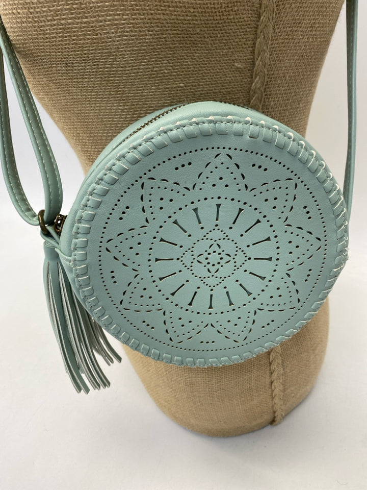 Art Class Mint Blue Perforated Girl&